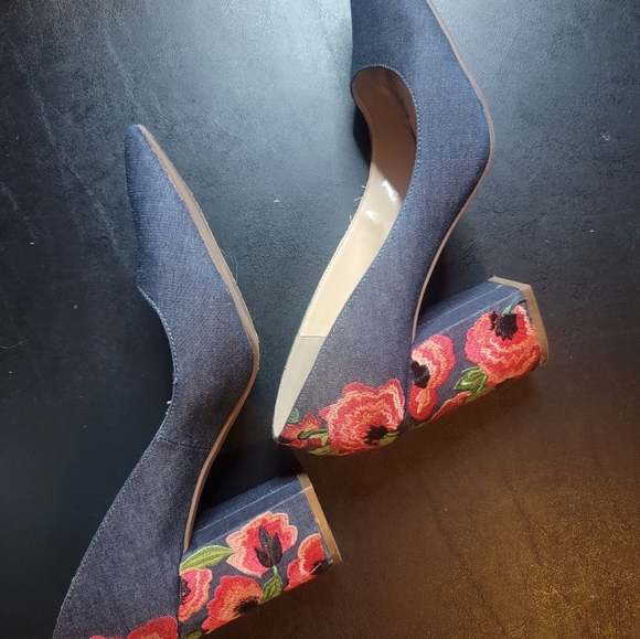 Jessica Simpson Denim High Heels - Picture 5 of 6